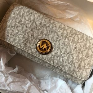 Michael Kors wallet, new with tags